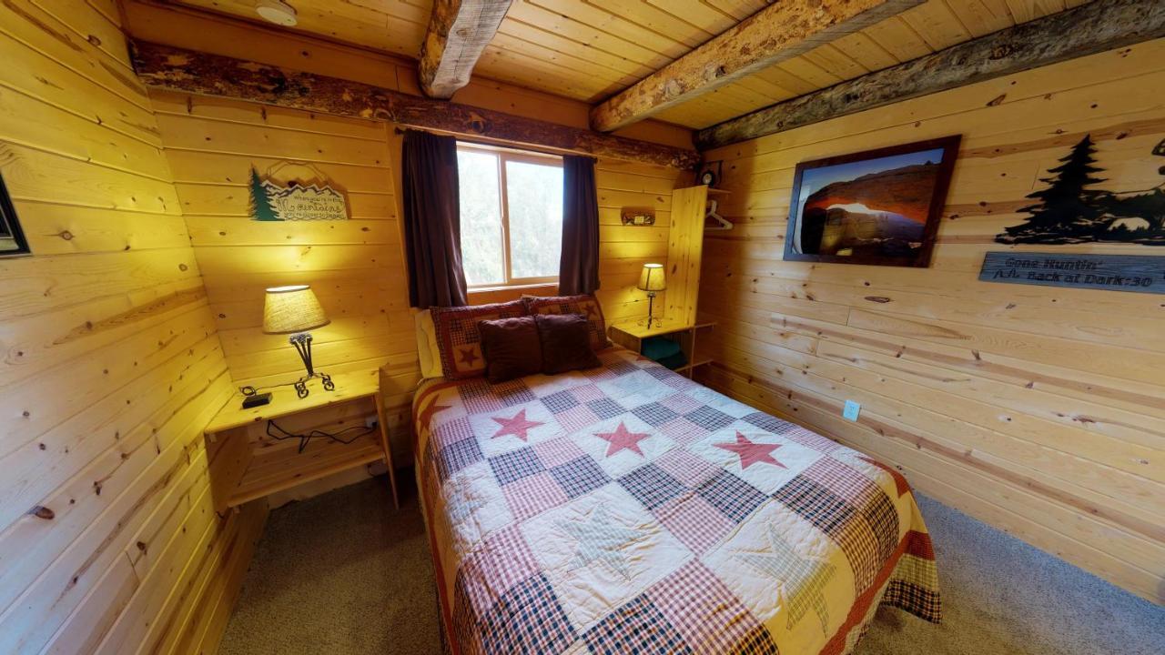Ranch Mountain Cabin, Stunning! Campfire, Hiking 蒙蒂塞洛 外观 照片